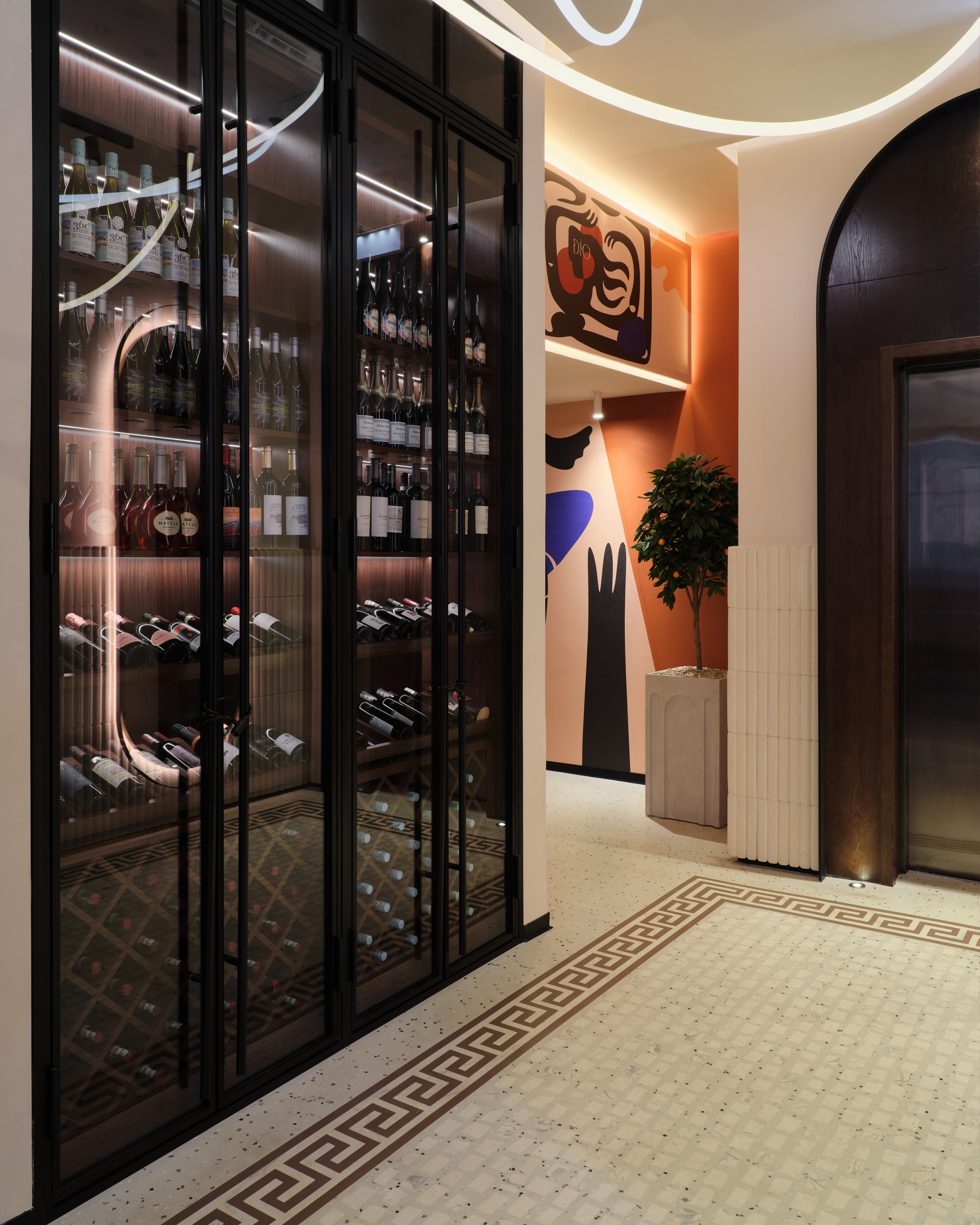 Wine cabinet display, Restaurant Dio Grand Cafe — restaurant interior design Astana