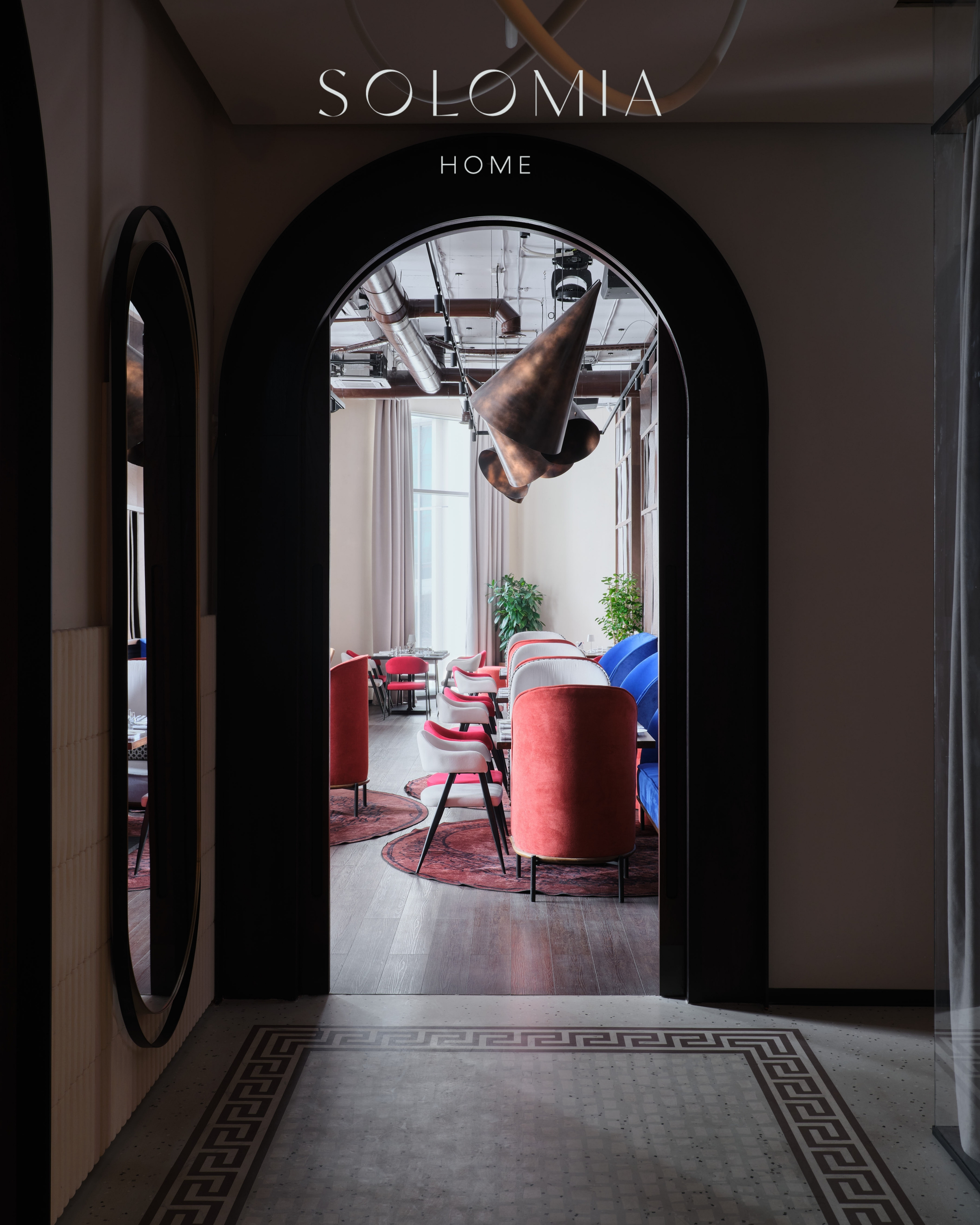 Arched doorway to the dining hall, Restaurant Dio Grand Cafe — restaurant interior design Astana