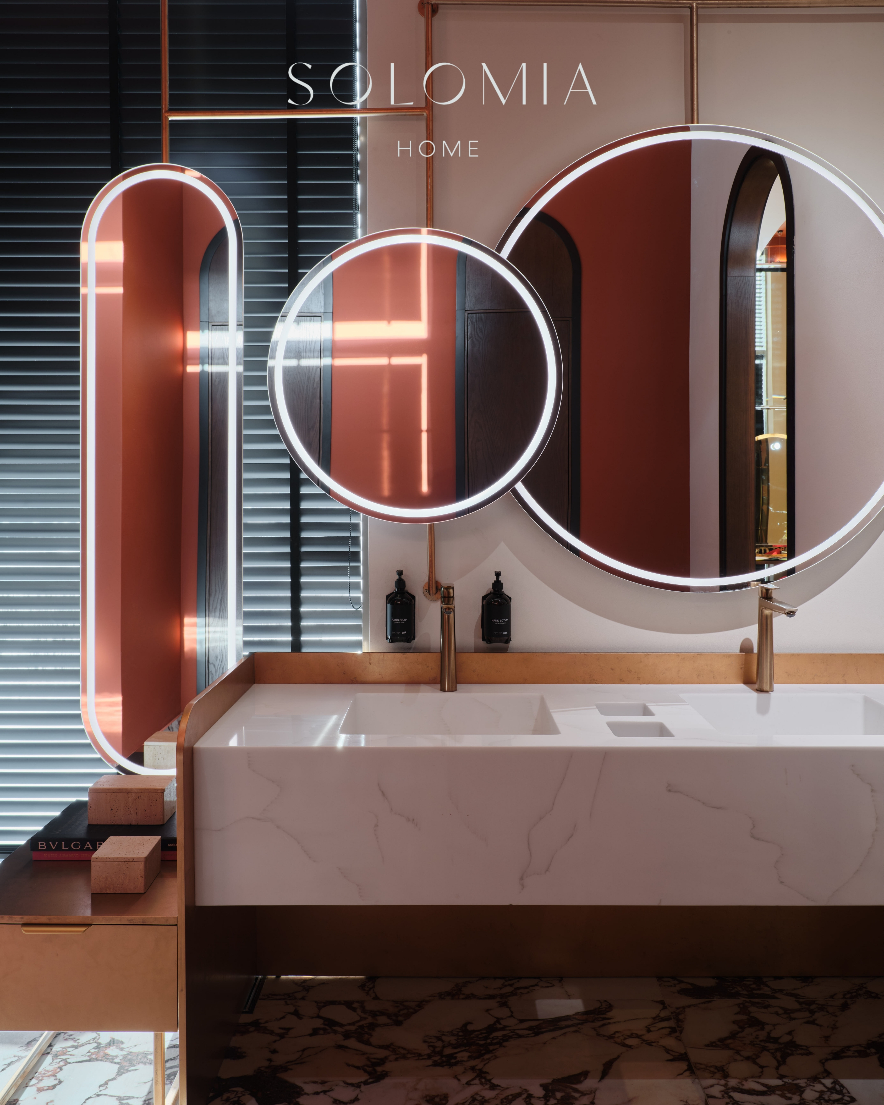Washbasin with round illuminated mirrors, Restaurant Dio Grand Cafe — restaurant interior design Astana