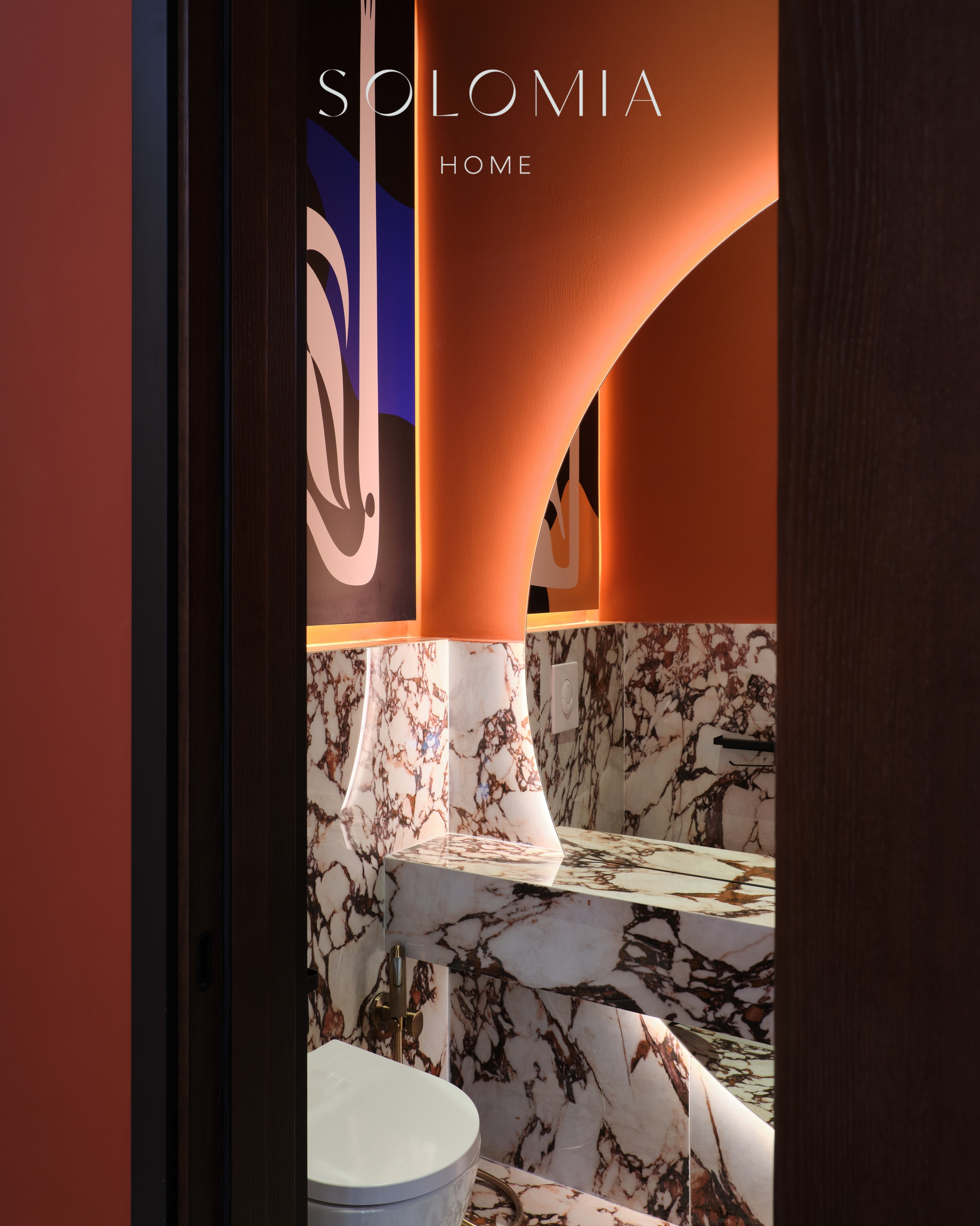 Toilet cubicle with red marble, Restaurant Dio Grand Cafe — restaurant interior design Astana
