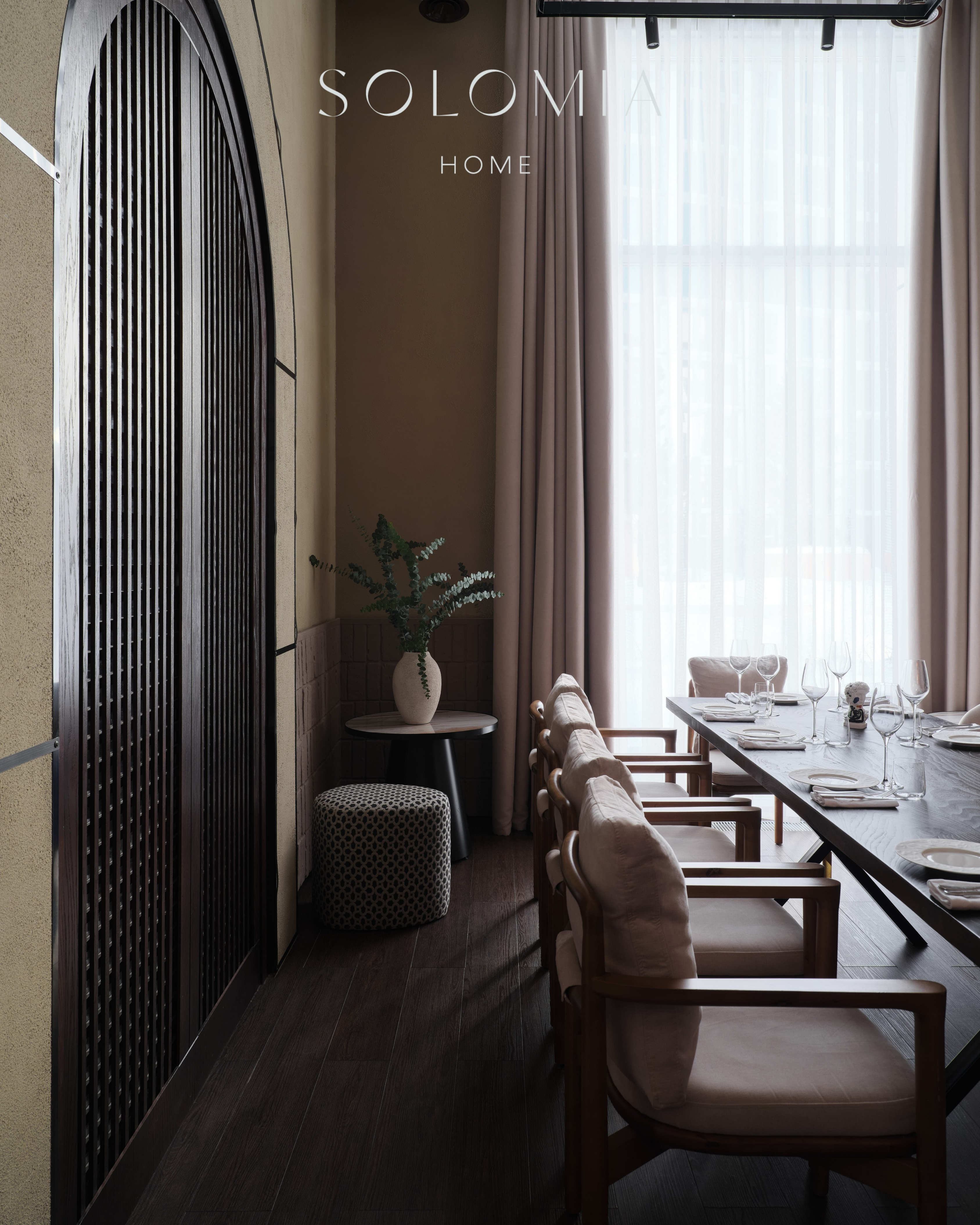 Private room with wood screen, Restaurant Dio Grand Cafe — restaurant interior design Astana